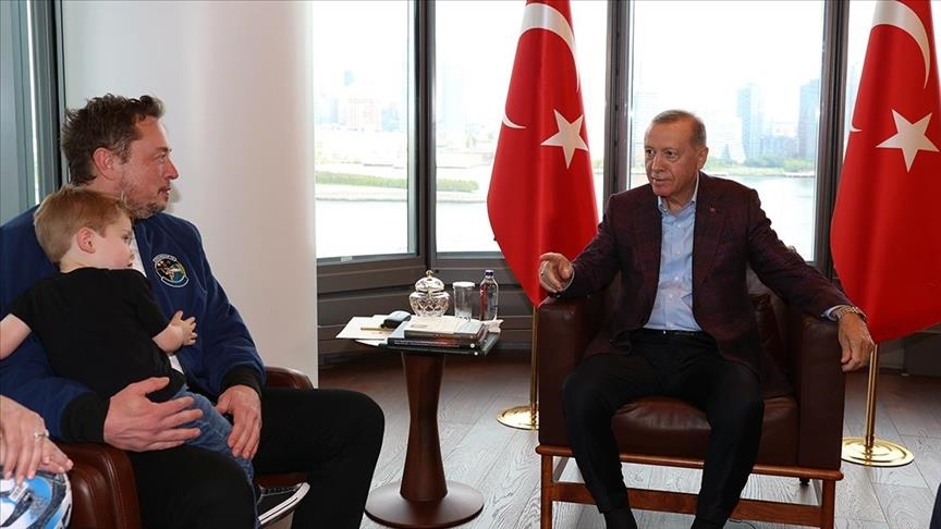 Erdogan lobon që Musk të hapë fabrikë të Teslas në Turqi