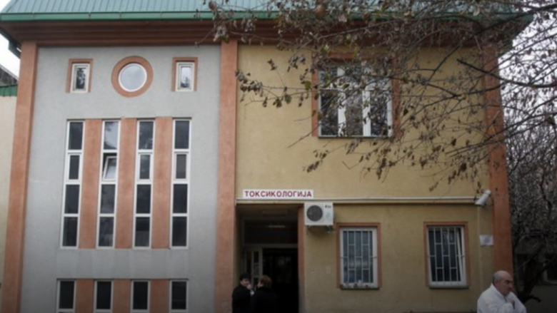 Ilir Demiri shkarkon drejtorin mjekësor të Klinikës së Toksikologjisë