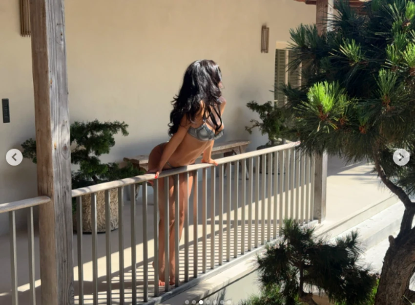 kylie jenner i ve flaken instagramit me pozat e reja 6a5c77f922aa4